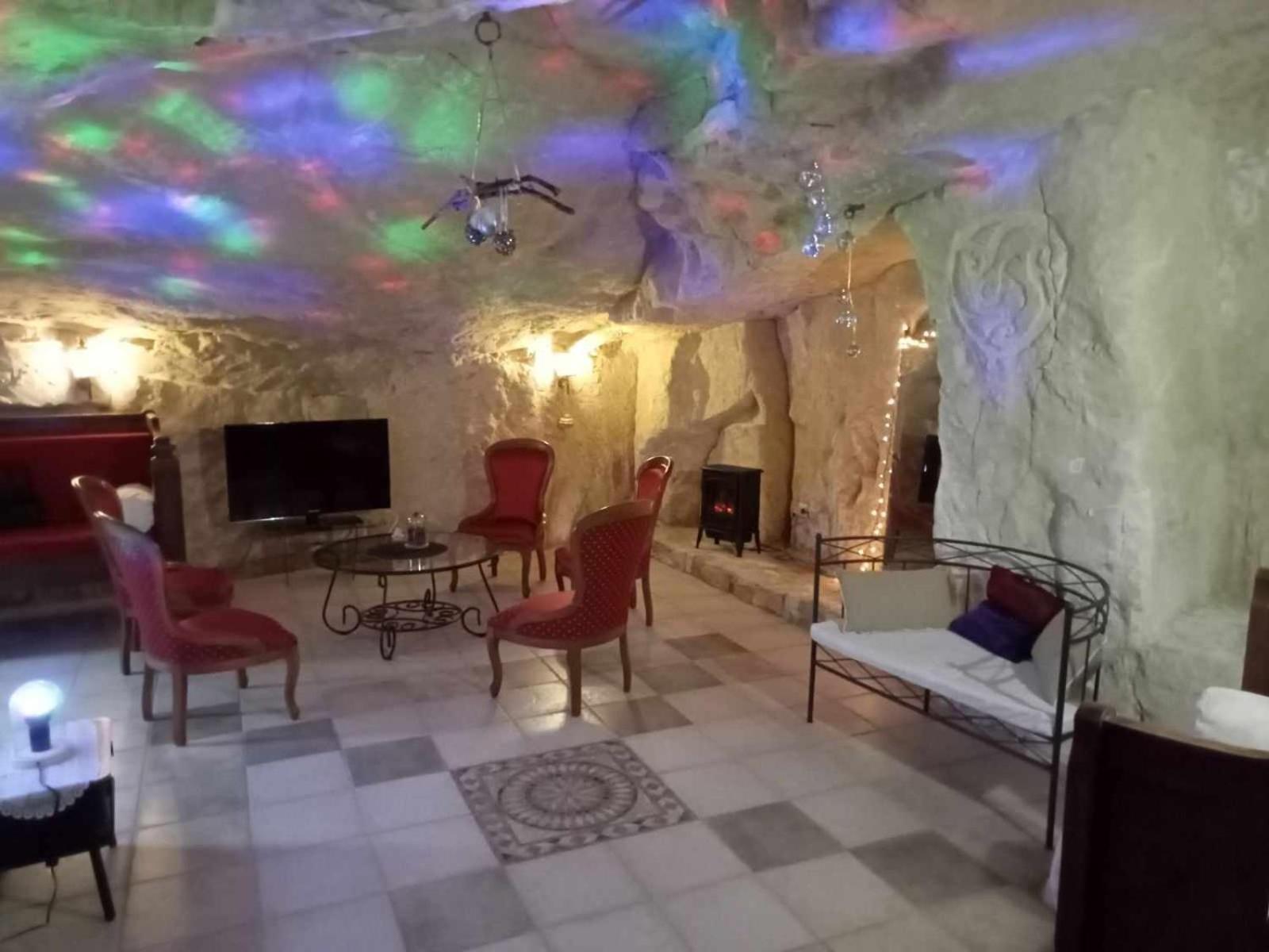 Esprit Troglo Villa Beaumont-en-Veron Luaran gambar