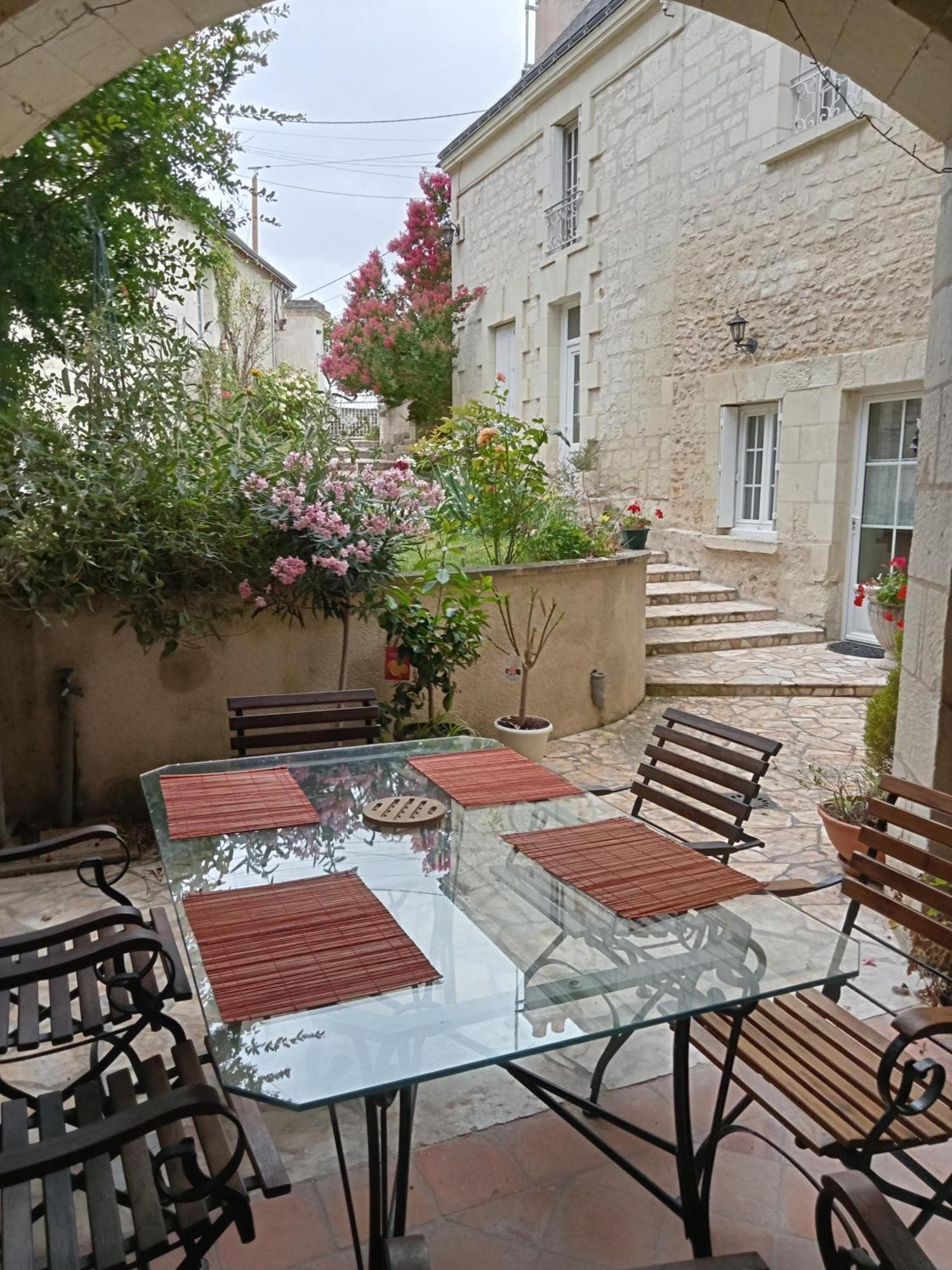 Esprit Troglo Villa Beaumont-en-Veron Luaran gambar